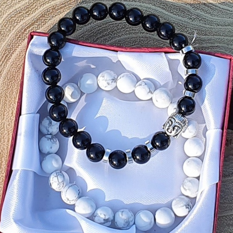Bracelet En Holwite Rouge Et Onyx Avec Décor Fleurs - Taille 16/17 Cm - Élastique - Neuf Avec étiquette